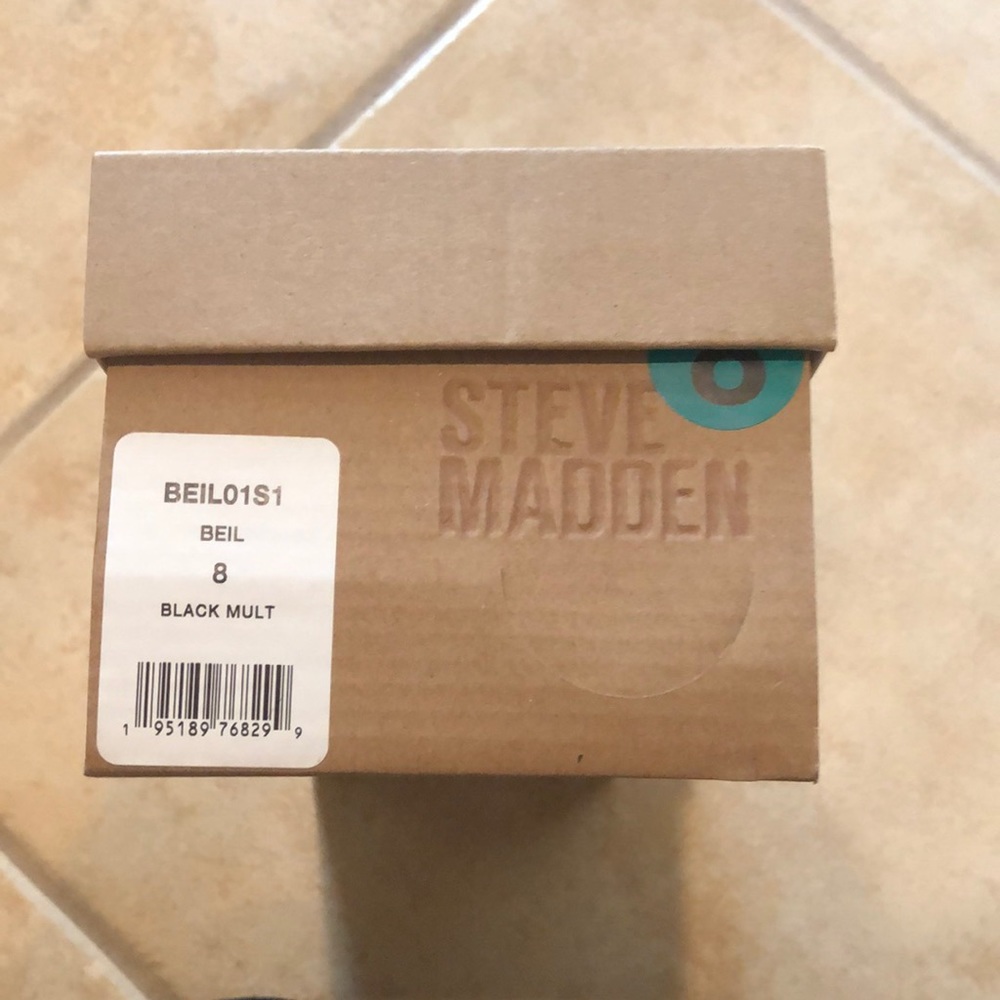 Steve Madden sandals